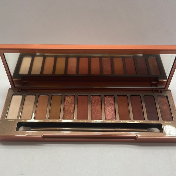 Urban decay naked heat palette